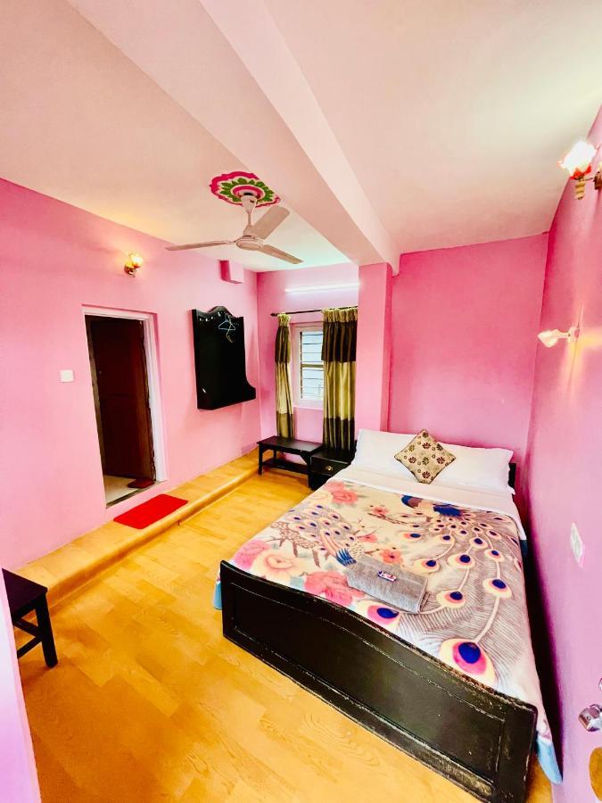 פוקהרה Hotel Santana מראה חיצוני תמונה