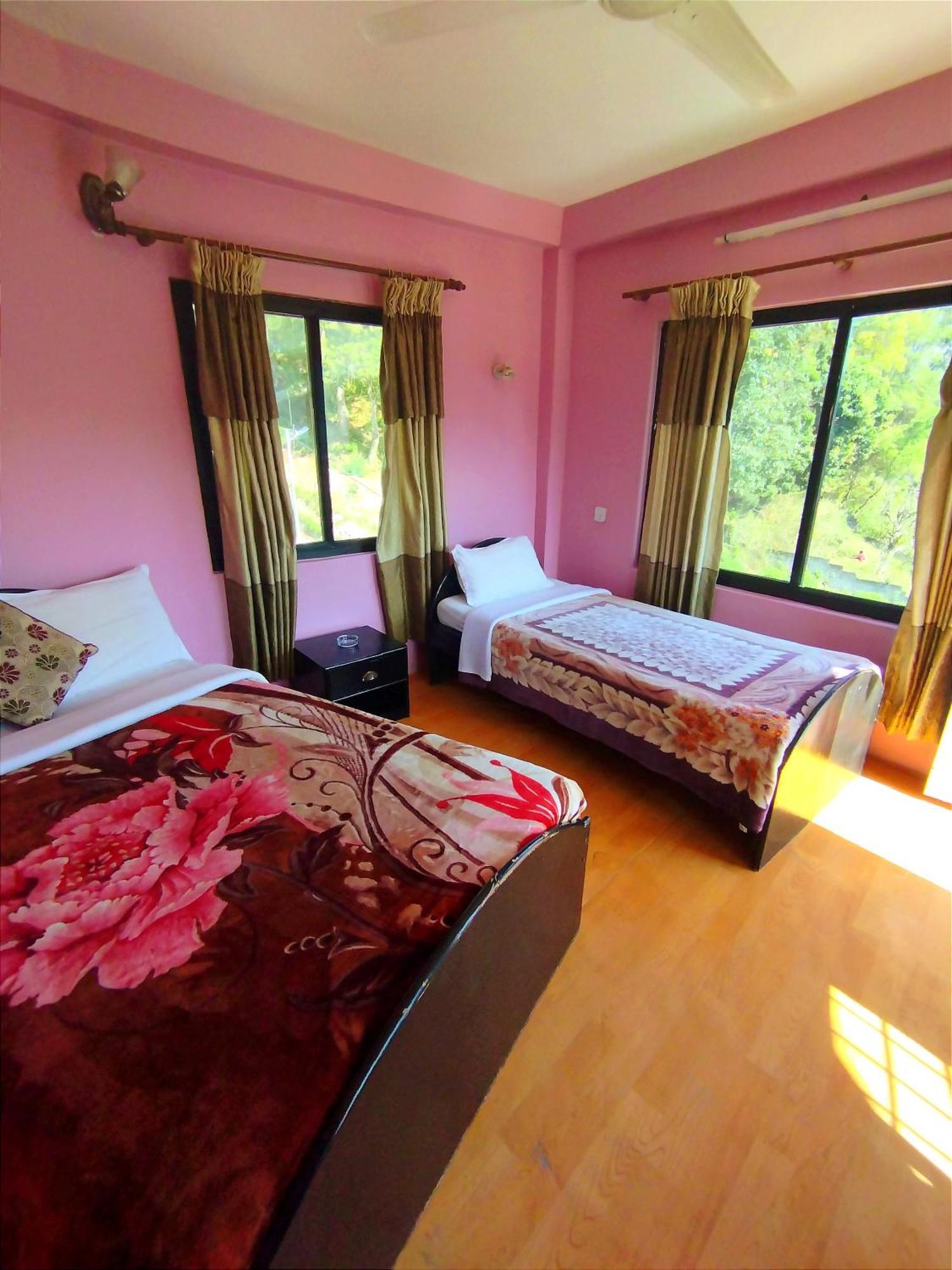 פוקהרה Hotel Santana חדר תמונה