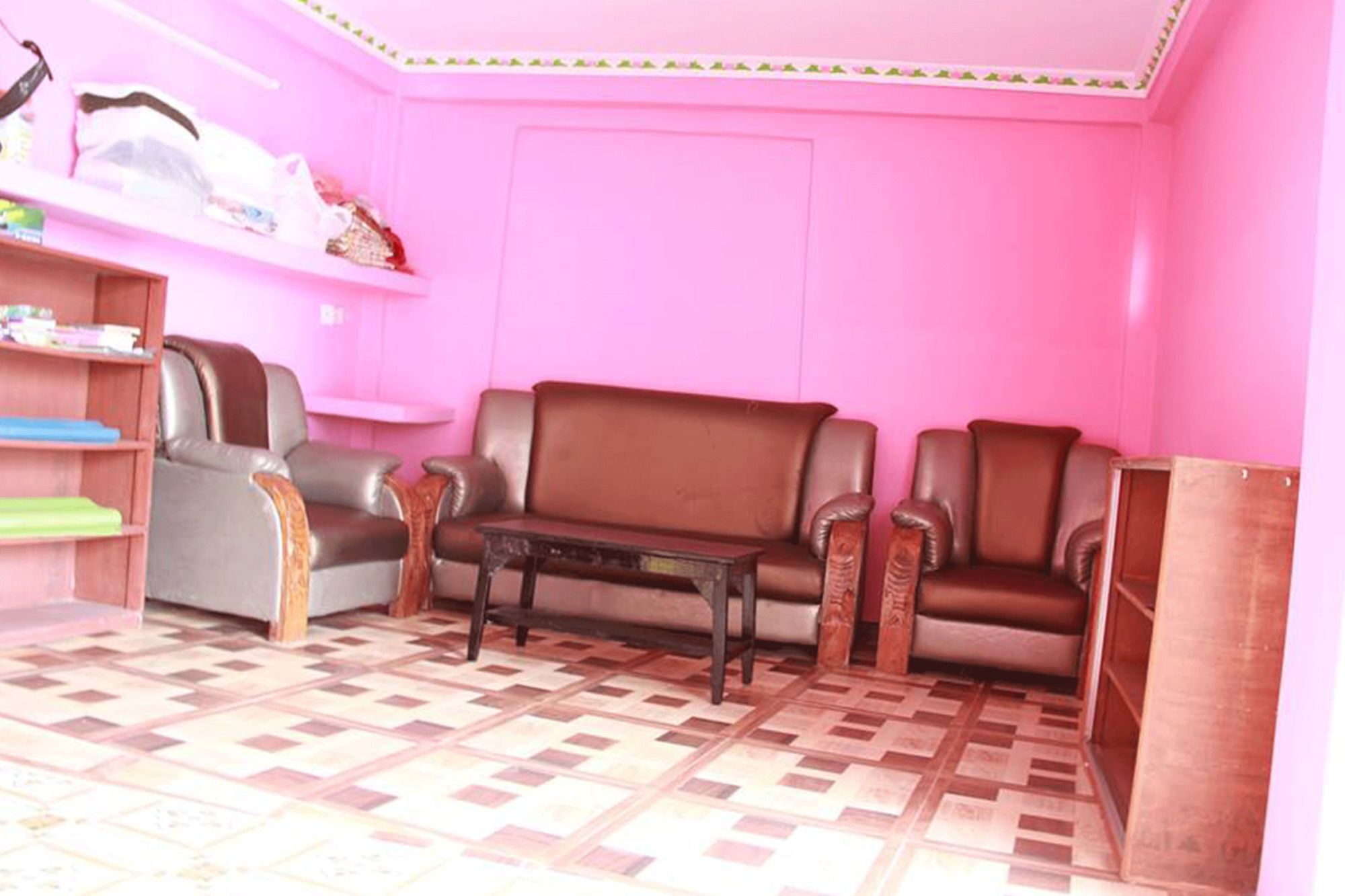 פוקהרה Hotel Santana מראה חיצוני תמונה