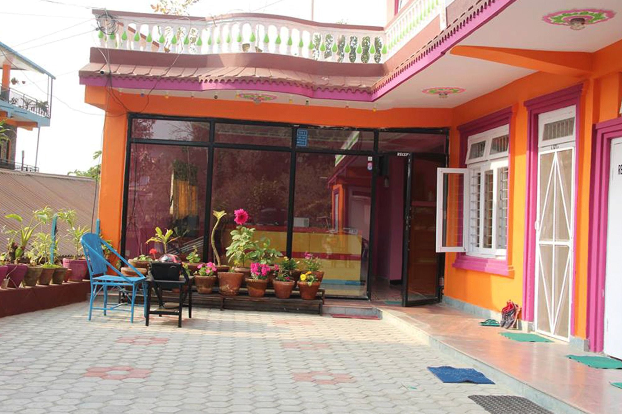 פוקהרה Hotel Santana מראה חיצוני תמונה